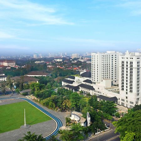 Pullman Bandung Grand Central Luaran gambar