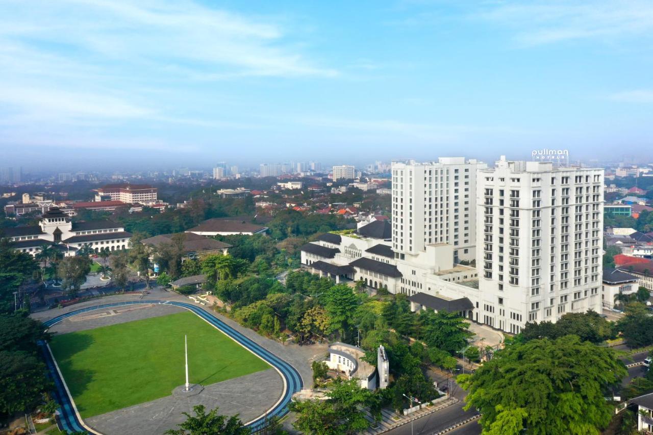 Pullman Bandung Grand Central Luaran gambar