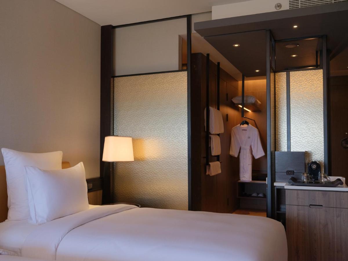 Pullman Bandung Grand Central Luaran gambar