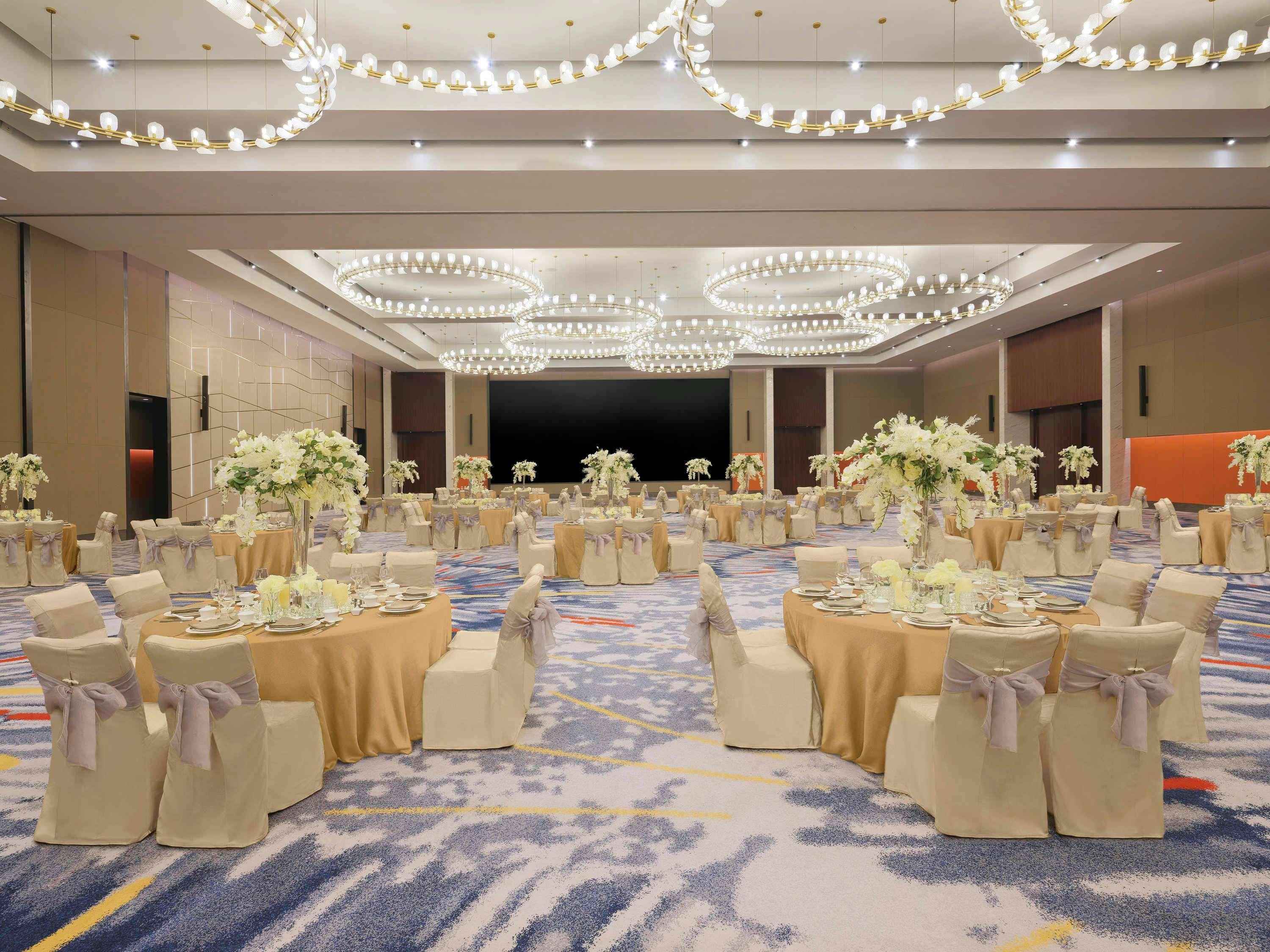 Pullman Bandung Grand Central Luaran gambar