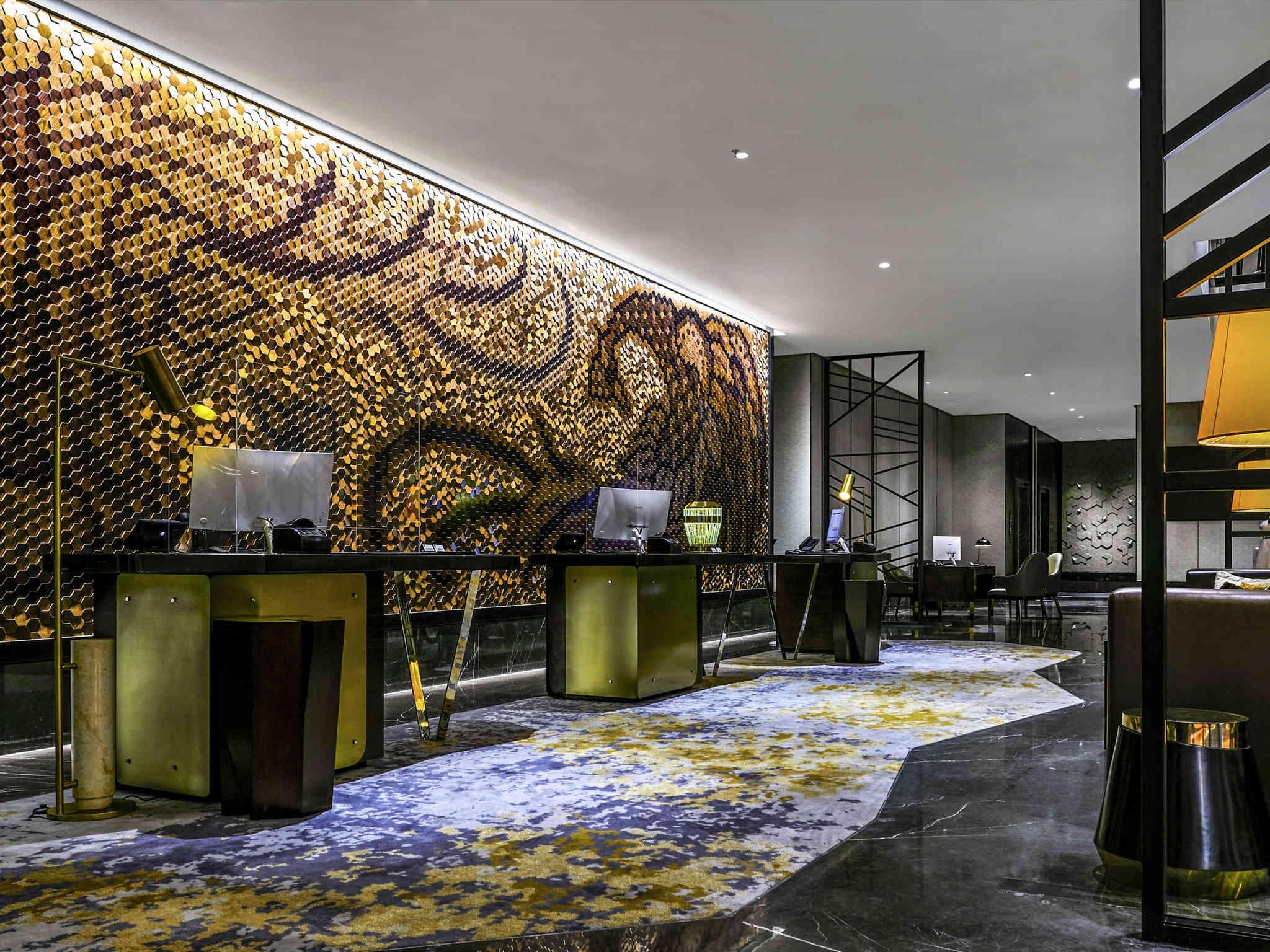 Pullman Bandung Grand Central Luaran gambar